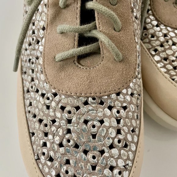 "L'Amour Des Pieds" Beige & Silver Lace-Up Casual Shoes - Picture 11 of 12